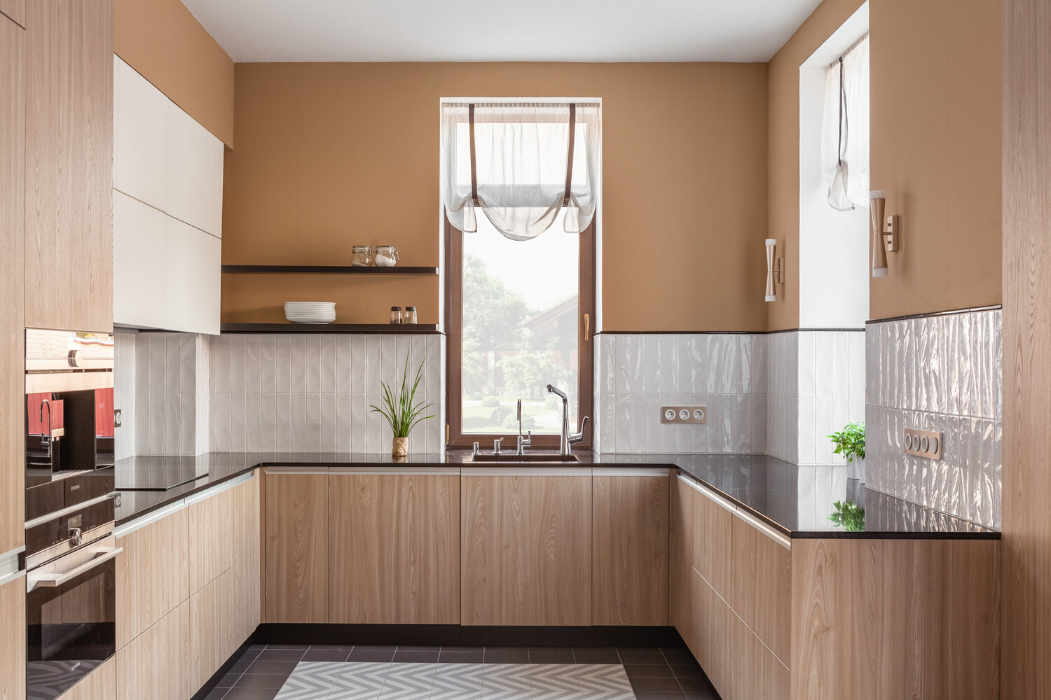 Фотография: Кухня и столовая в стиле Современный, Эклектика, Дом, Проект недели, Дом и дача, 4 и больше, Более 90 метров, Великий Новгород, Лайка Дизайн – фото на INMYROOM