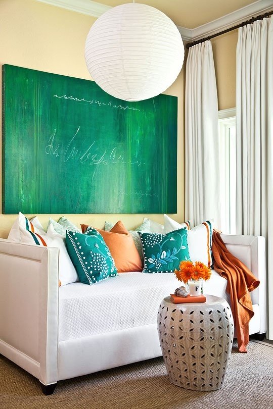 Фотография: Гостиная в стиле Современный, Декор интерьера, Декор дома, Цвет в интерьере – фото на INMYROOM