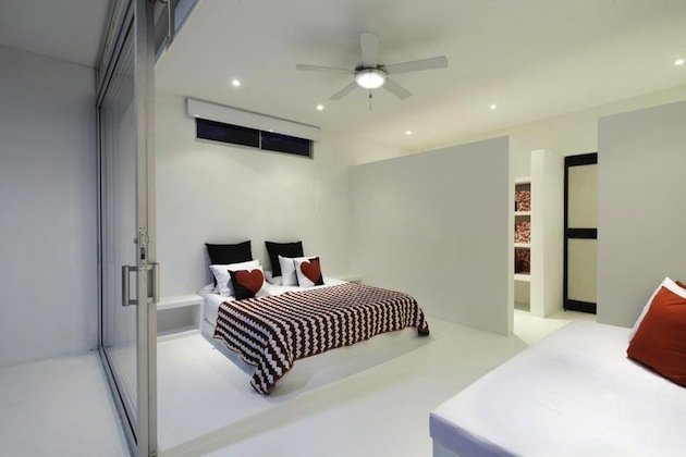 Фотография: Спальня в стиле Современный, Малогабаритная квартира, Квартира, Дома и квартиры – фото на INMYROOM Фотография: Спальня в стиле Современный, Малогабаритная квартира, Квартира, Дома и квартиры – фото на INMYROOM