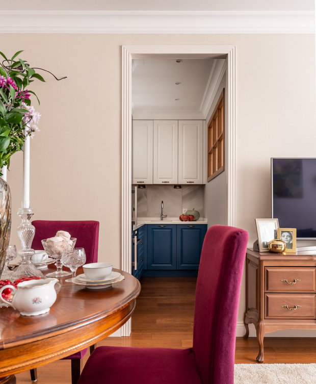 Фотография: Кухня и столовая в стиле Классический, Современный, Квартира, Проект недели, Москва, 2 комнаты, 40-60 метров, Наталья Широкорад – фото на INMYROOM