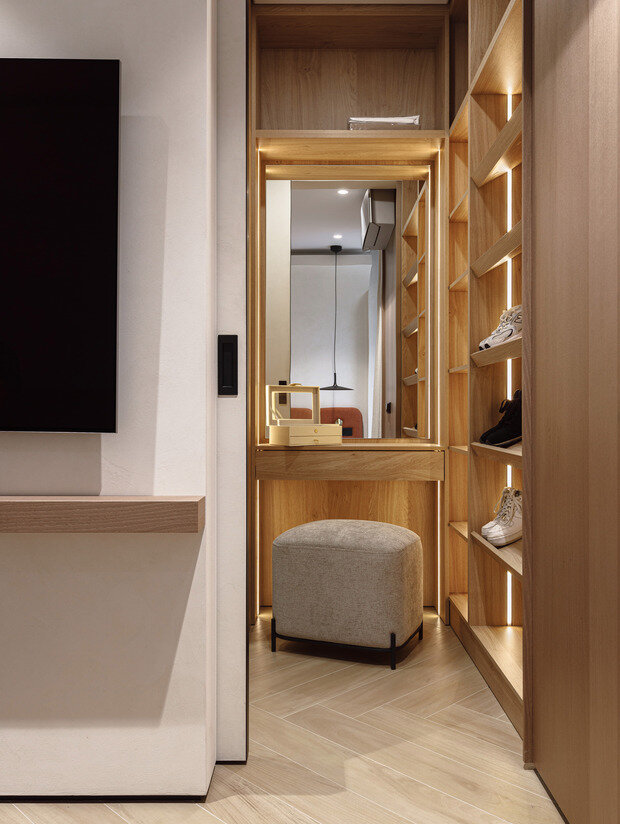 Фотография: Спальня в стиле Современный, Квартира, Проект дня, Сочи, 2 комнаты, 60-90 метров, современный/минимализм – фото на INMYROOM