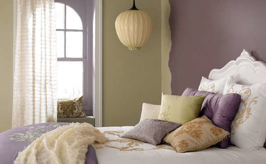 Фотография: Спальня в стиле Восточный, Эклектика, Декор интерьера, Мебель и свет, Цвет в интерьере, Стиль жизни, Советы – фото на INMYROOM Фотография: Спальня в стиле Восточный, Эклектика, Декор интерьера, Мебель и свет, Цвет в интерьере, Стиль жизни, Советы – фото на INMYROOM