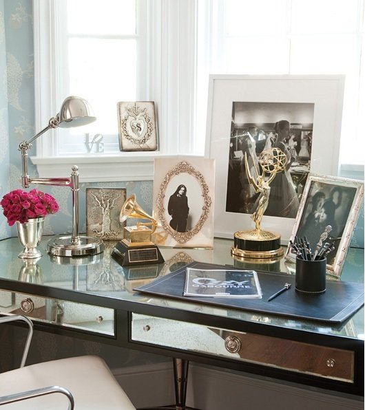 Фотография: Офис в стиле Классический, Современный, Эклектика, Дом, Дома и квартиры, Интерьеры звезд – фото на INMYROOM