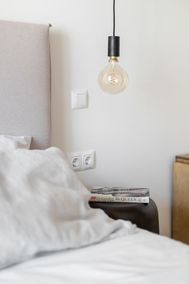 Фотография: Спальня в стиле Минимализм, Лофт, Квартира, Проект недели, Москва, 2 комнаты, 40-60 метров, Саша Черных – фото на INMYROOM