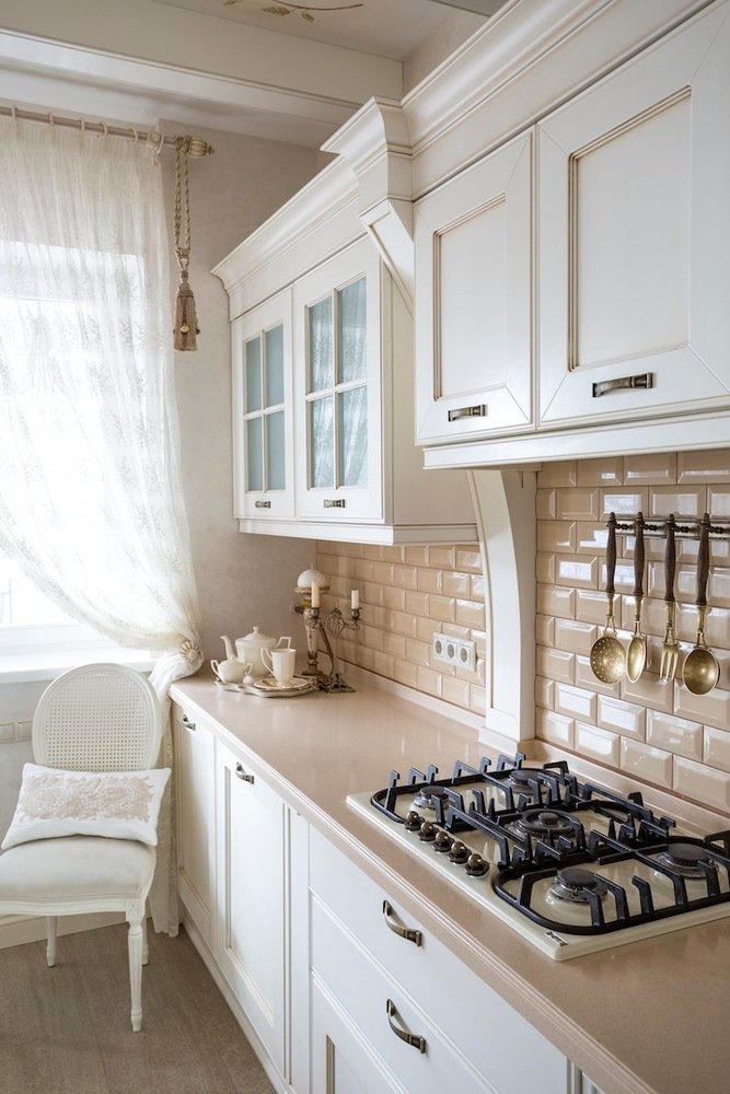 Фотография: Кухня и столовая в стиле Прованс и Кантри, Дом, Дома и квартиры – фото на INMYROOM