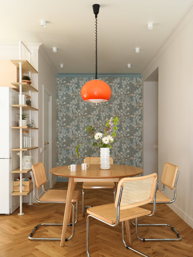 Фотография: Кухня и столовая в стиле Скандинавский, Современный, Эклектика, Квартира, Проект дня, 3 комнаты, 60-90 метров, Анастасия Заркуа, Санкт-Петербруг, фото интерьера, дизайн интерьера фото – фото на INMYROOM