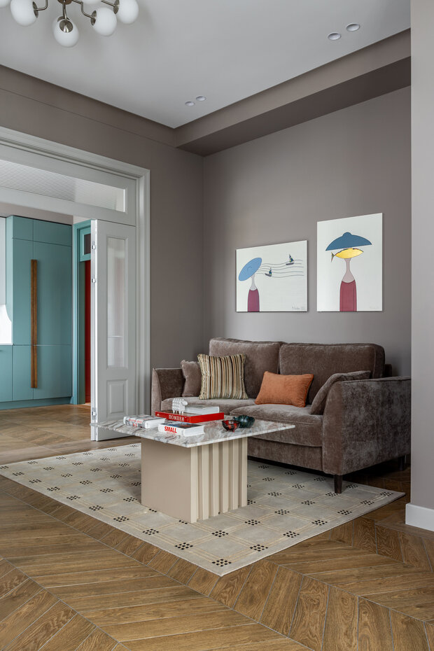 Картины «Поплыли» и «Затмение», автор Мария Полушкина