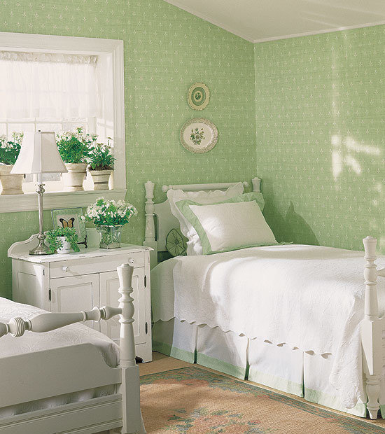 Фотография: Спальня в стиле Прованс и Кантри, Декор интерьера, Декор дома, Праздник, Советы, 8 марта – фото на INMYROOM