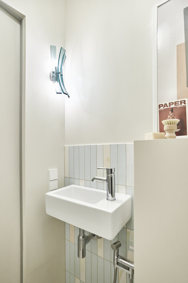 Фотография: Ванная в стиле Скандинавский, Современный, Эклектика, Минимализм, Квартира, Проект недели, Санкт-Петербург, Кирпичный дом, 3 комнаты, 60-90 метров, DSGN HUB, Винтажный – фото на INMYROOM