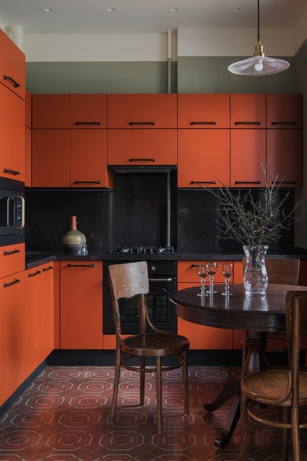 Фотография: Кухня и столовая в стиле Современный, Эклектика, Винтажный, Квартира, Проект недели, Москва, Сталинка, Кирпичный дом, 3 комнаты, 60-90 метров, Алиса Каштанова – фото на INMYROOM