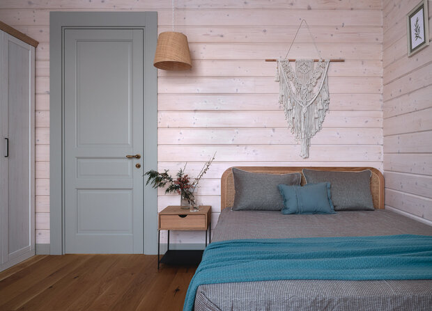 Фотография: Спальня в стиле Прованс и Кантри, Скандинавский, Эклектика, Дом, Проект недели, Дом и дача, Московская область, Ирина Васильева, 4 и больше, Более 90 метров, Александра Лепина, студия SVETLITSA – фото на INMYROOM