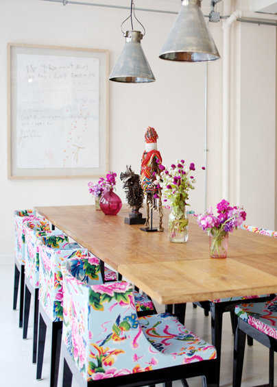 Фотография: Кухня и столовая в стиле Прованс и Кантри, Эклектика, Декор интерьера, Мебель и свет, Стол – фото на INMYROOM