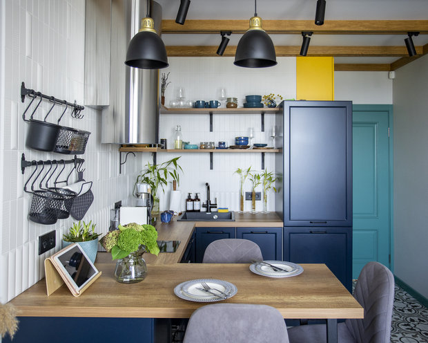 Фотография: Кухня и столовая в стиле Современный, Квартира, Проект недели, Казань, 2 комнаты, 40-60 метров, Davydov Studio, Родион Давыдов – фото на INMYROOM