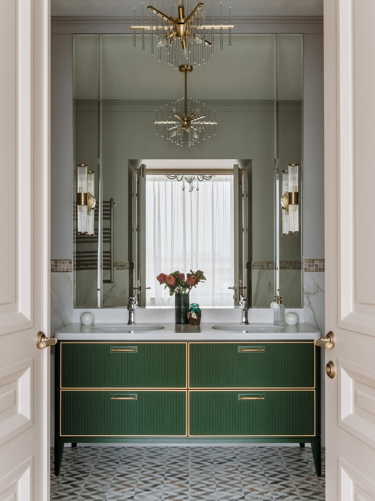 Фотография: Ванная в стиле Классический, Современный, Квартира, Проект недели, Москва, 4 и больше, Более 90 метров, Наталья Широкорад – фото на INMYROOM Фотография: Ванная в стиле Классический, Современный, Квартира, Проект недели, Москва, 4 и больше, Более 90 метров, Наталья Широкорад – фото на INMYROOM