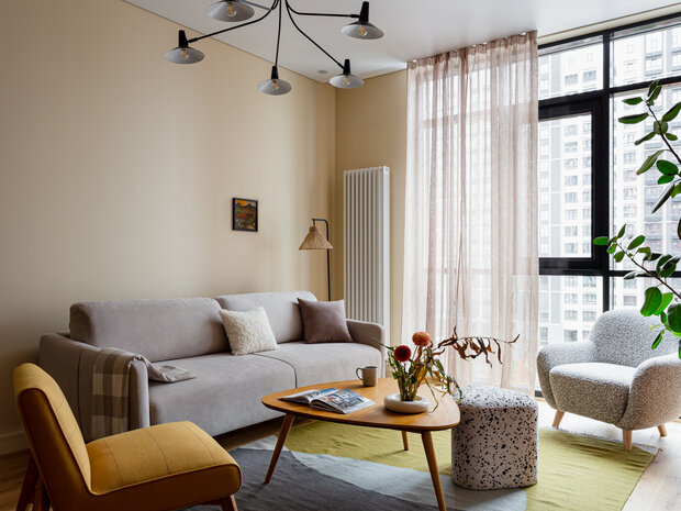 Фотография: Гостиная в стиле Современный, Джапанди, Квартира, Проект дня, Екатеринбург, 2 комнаты, 60-90 метров, Анастасия Заркуа – фото на INMYROOM