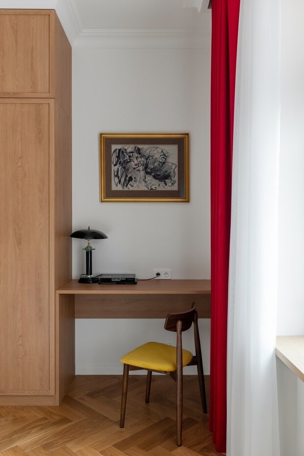 Фотография: Кабинет в стиле Скандинавский, Современный, Эклектика, Винтажный, Квартира, Проект недели, Москва, Кирпичный дом, 4 и больше, Более 90 метров, Мария Онучина, Иван Миняев – фото на INMYROOM