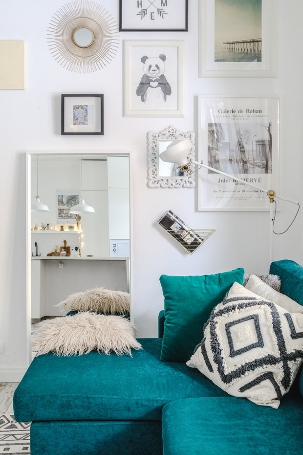 Фотография: Гостиная в стиле Скандинавский, Проект недели, Samsung, Таунхаус, 4 и больше, Спецпроект, интерьерный холодильник, интерьерная микроволновая печь – фото на INMYROOM