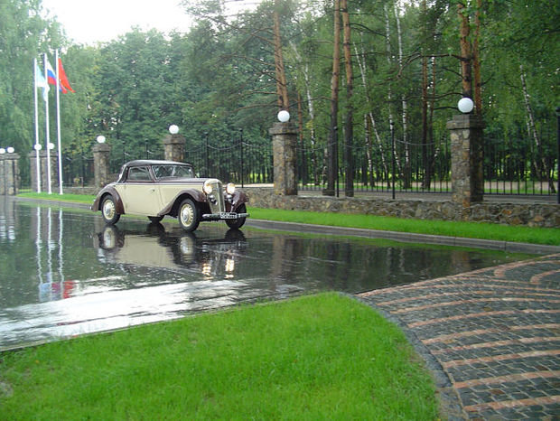 Фото из портфолио Мастерская по реставрации старинных автомобилей – фотографии дизайна интерьеров на InMyRoom.ru