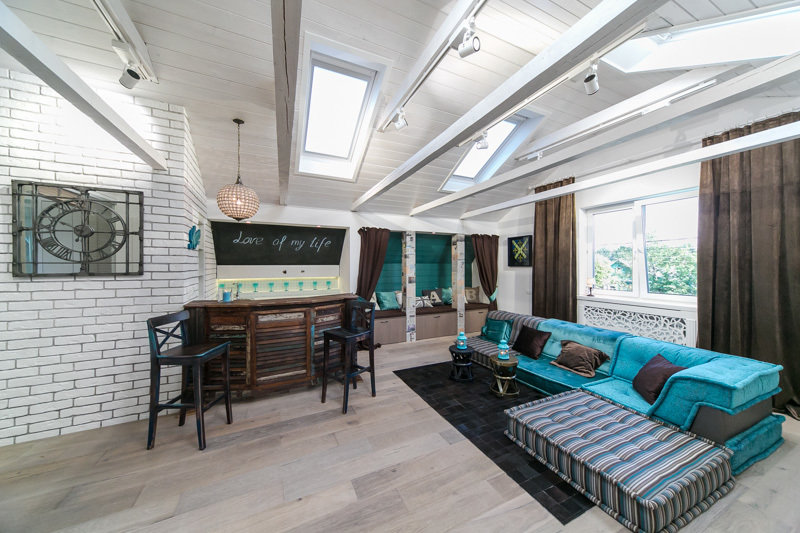 Фотография: Гостиная в стиле Прованс и Кантри, Лофт, Скандинавский, Современный, Интерьер комнат, Дача, Дачный ответ, Мансарда – фото на INMYROOM Фотография: Гостиная в стиле Прованс и Кантри, Лофт, Скандинавский, Современный, Интерьер комнат, Дача, Дачный ответ, Мансарда – фото на INMYROOM