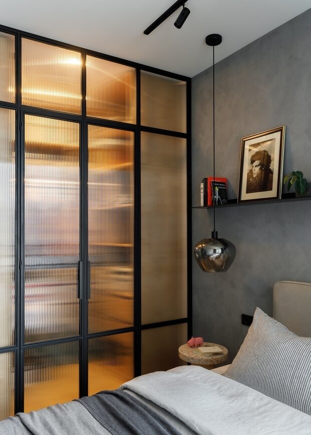 Фотография: Спальня в стиле Современный, Минимализм, Лофт, Квартира, Проект недели, Москва, Монолитный дом, 2 комнаты, 40-60 метров, DSGN HUB – фото на INMYROOM