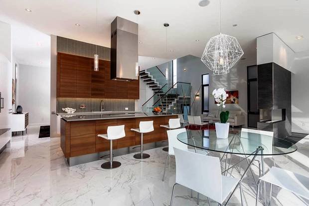 Фото из портфолио Самонесущие перила из стекла Маршаг (495)998-73-71 – фотографии дизайна интерьеров на INMYROOM