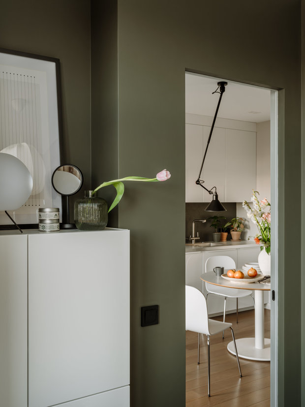 Фотография: Прихожая в стиле Скандинавский, Малогабаритная квартира, Квартира, Проект недели, Московский, 2 комнаты, до 40 метров, Елена Соренсен – фото на INMYROOM