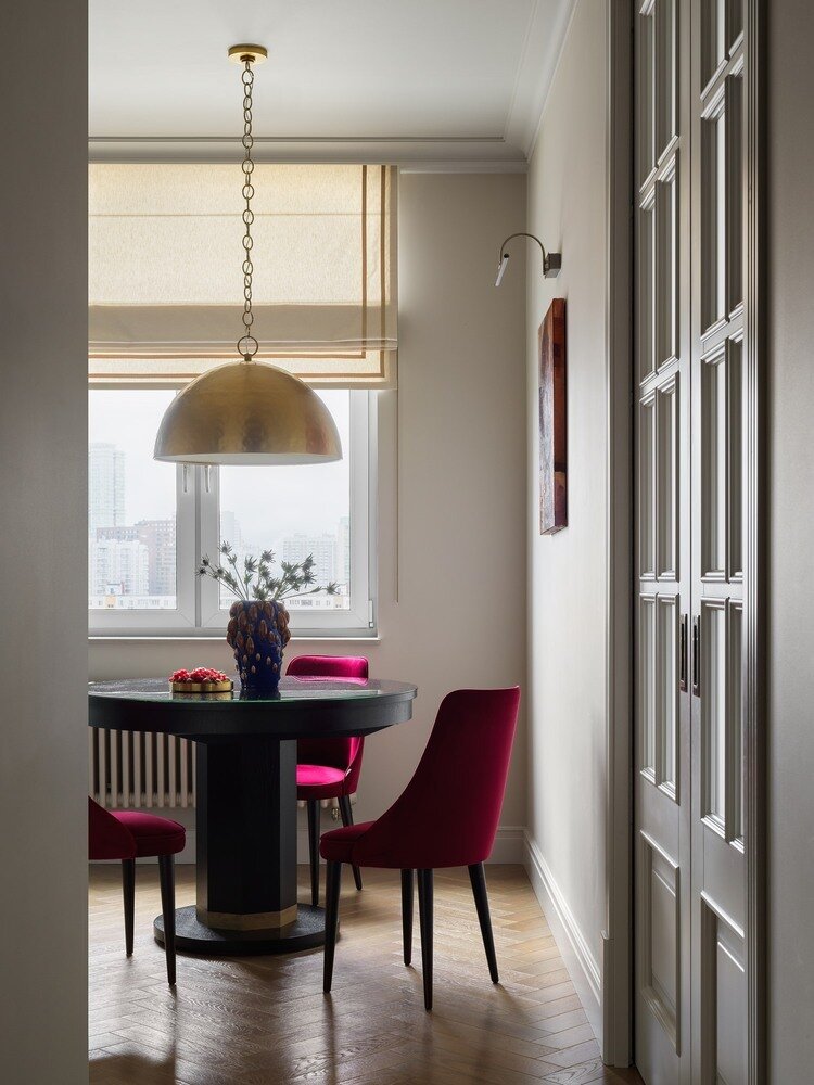 Фотография: Кухня и столовая в стиле Современный, Винтажный, Квартира, Проект недели, Москва, Монолитный дом, 3 комнаты, 60-90 метров, Вероника Князева – фото на INMYROOM