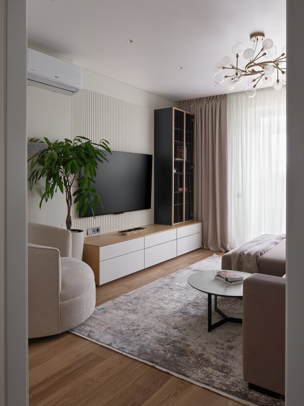 Фотография: Гостиная в стиле Современный, Квартира, Проект дня, Панельный дом, 2 комнаты, 60-90 метров, Челябинская область, Влада Николаева – фото на INMYROOM