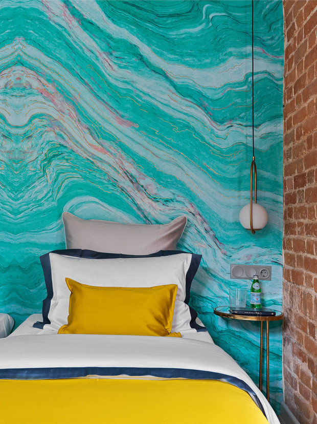 Фотография: Спальня в стиле Лофт, Эклектика, Декор интерьера, Отель, Москва, Кирпичный дом, Наталья Высоцкая, Ольга Воинова – фото на INMYROOM