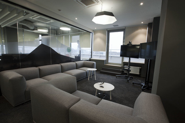 Фотография: Гостиная в стиле Современный, Хай-тек, Офисное пространство – фото на INMYROOM