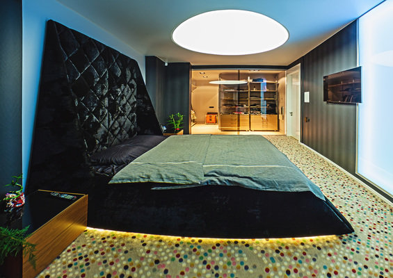 Фотография: Спальня в стиле Современный, Квартира, Дома и квартиры – фото на INMYROOM