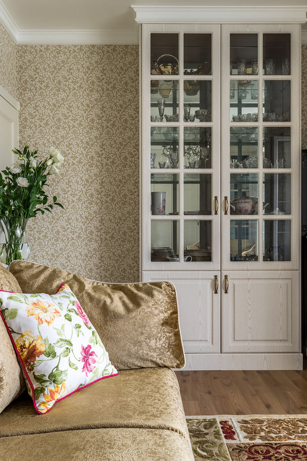 Фотография: Гостиная в стиле Классический, Малогабаритная квартира – фото на INMYROOM