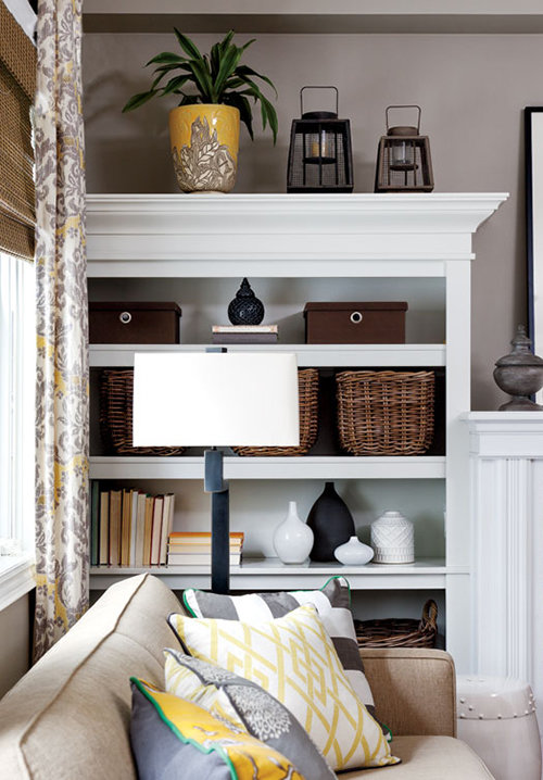 Фотография: Гостиная в стиле Классический, Современный, Декор интерьера, Дом, Цвет в интерьере, Дома и квартиры, Желтый – фото на INMYROOM Фотография: Гостиная в стиле Классический, Современный, Декор интерьера, Дом, Цвет в интерьере, Дома и квартиры, Желтый – фото на INMYROOM