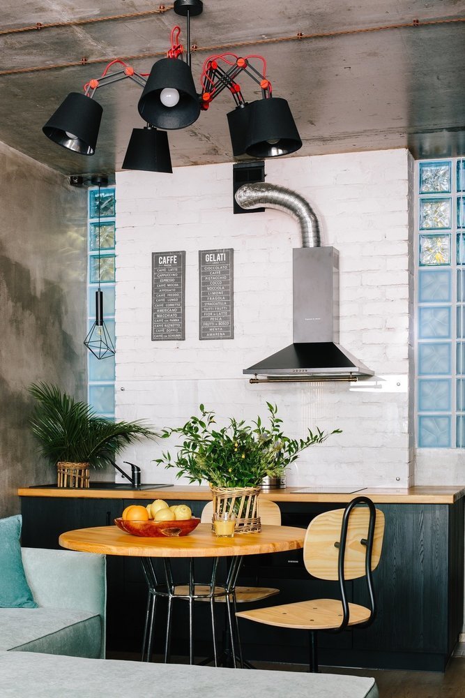 Фотография: Кухня и столовая в стиле Лофт, Гид, как обустроить маленькую кухню, идеи для маленькой кухни, маленькая кухня, Никита Зуб, Бюро «Общая Площадь», LINES, энциклопедия_кухня, энциклопедия_интерьер, Анна Хом, Тор-Ард, Алиреза Немати, STUDIO BAZI, Мария Глаголева, Ира Носова, Анна Добровольская – фото на INMYROOM Фотография: Кухня и столовая в стиле Лофт, Гид, как обустроить маленькую кухню, идеи для маленькой кухни, маленькая кухня, Никита Зуб, Бюро «Общая Площадь», LINES, энциклопедия_кухня, энциклопедия_интерьер, Анна Хом, Тор-Ард, Алиреза Немати, STUDIO BAZI, Мария Глаголева, Ира Носова, Анна Добровольская – фото на INMYROOM