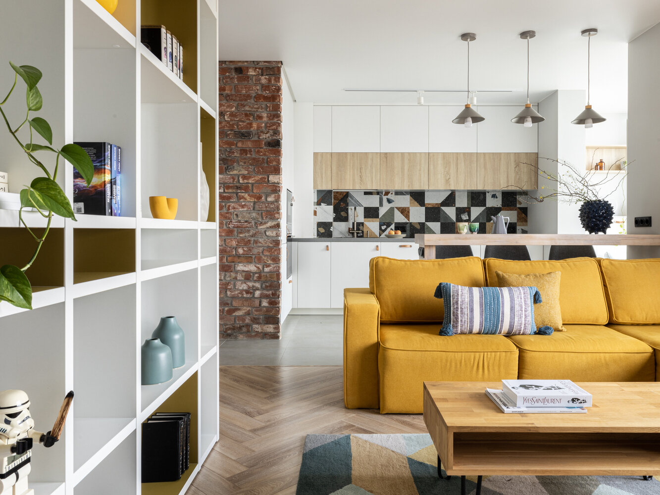 Фотография: Гостиная в стиле Современный, Скандинавский, Квартира, Проект дня, 3 комнаты, 60-90 метров, Уфа, Эльмира Галимова – фото на INMYROOM Фотография: Гостиная в стиле Современный, Скандинавский, Квартира, Проект дня, 3 комнаты, 60-90 метров, Уфа, Эльмира Галимова – фото на INMYROOM