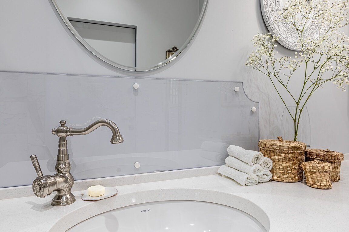 Фотография: Ванная в стиле Современный, Малогабаритная квартира, Квартира, Студия, Проект недели, Москва, до 40 метров, Анна Новопольцева – фото на INMYROOM Фотография: Ванная в стиле Современный, Малогабаритная квартира, Квартира, Студия, Проект недели, Москва, до 40 метров, Анна Новопольцева – фото на INMYROOM