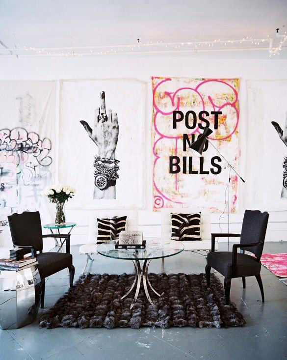 Фотография: Гостиная в стиле Скандинавский, Современный, Хай-тек, Эклектика, Декор интерьера, Аксессуары, Декор, Минимализм, Роспись, Современное искусство, Графика, искусство, скульптура, арт-объект, эстамп, живопись, фреска – фото на INMYROOM