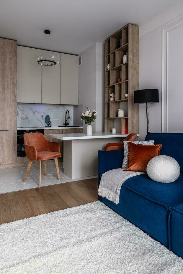 Фотография: Кухня и столовая в стиле Современный, Малогабаритная квартира, Квартира, Проект дня, 1 комната, до 40 метров, ЖК «Скандинавия», Ольга Мирзабаева – фото на INMYROOM