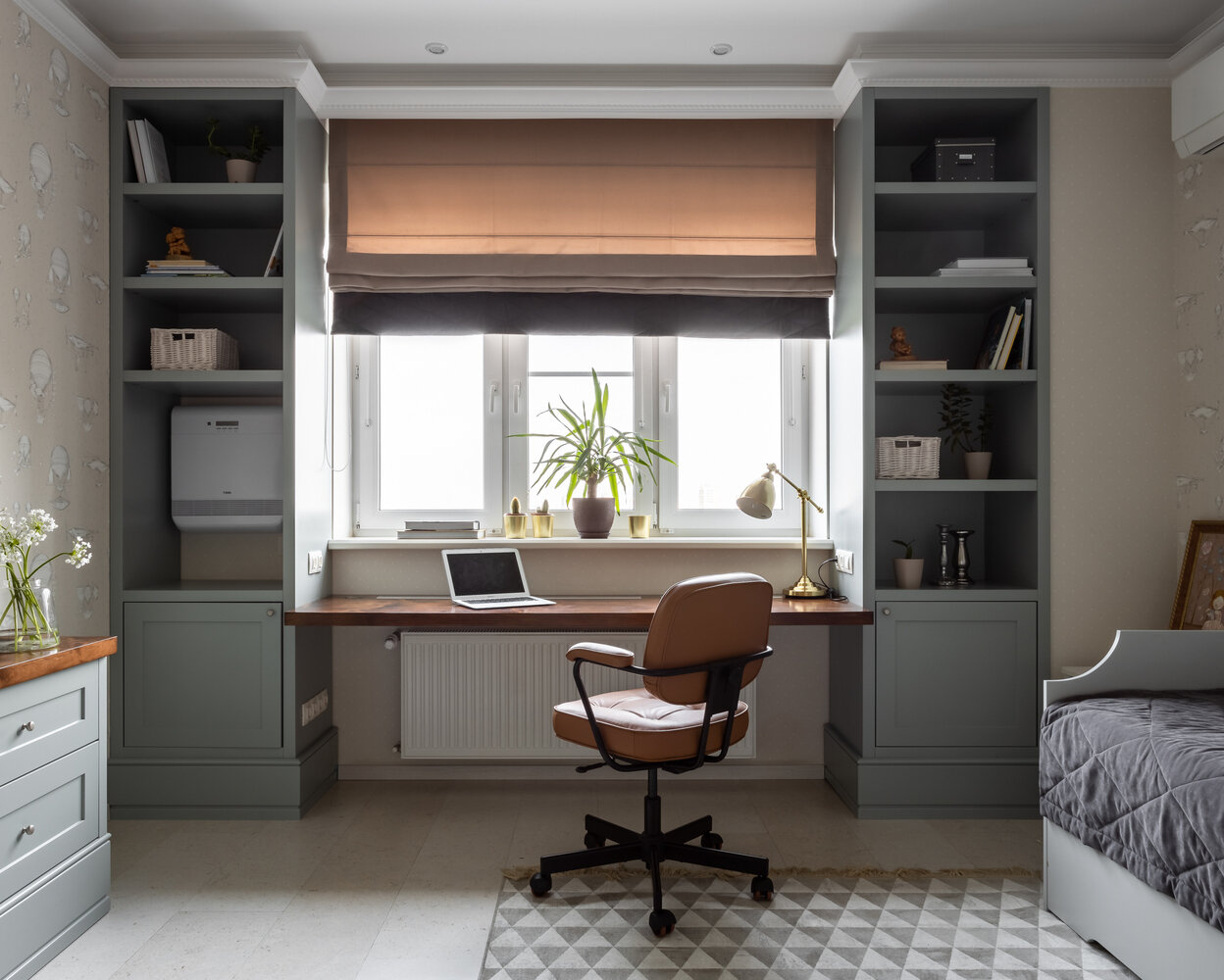 Фотография: Кабинет в стиле Современный, Эклектика, Квартира, Проект недели, Челябинск, 3 комнаты, Более 90 метров, Татьяна Полухина – фото на INMYROOM Фотография: Кабинет в стиле Современный, Эклектика, Квартира, Проект недели, Челябинск, 3 комнаты, Более 90 метров, Татьяна Полухина – фото на INMYROOM