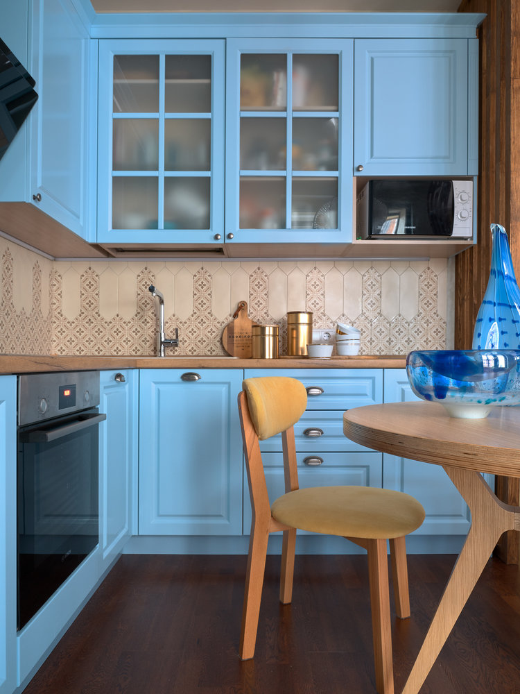 Фотография: Кухня и столовая в стиле Современный, Малогабаритная квартира, Квартира, Студия, Проект недели, Москва, 1 комната, до 40 метров, Евгения Ивлиева – фото на INMYROOM Фотография: Кухня и столовая в стиле Современный, Малогабаритная квартира, Квартира, Студия, Проект недели, Москва, 1 комната, до 40 метров, Евгения Ивлиева – фото на INMYROOM