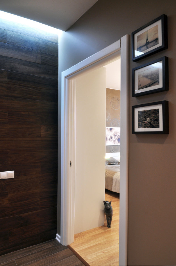 Фотография: Прихожая в стиле Скандинавский, Современный, Малогабаритная квартира, Квартира, Цвет в интерьере, Дома и квартиры, Белый, Переделка – фото на INMYROOM