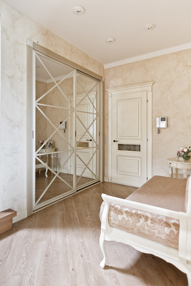 Фотография: Прихожая в стиле Классический, Гостиная, Гардеробная, Советы – фото на INMYROOM Фотография: Прихожая в стиле Классический, Гостиная, Гардеробная, Советы – фото на INMYROOM