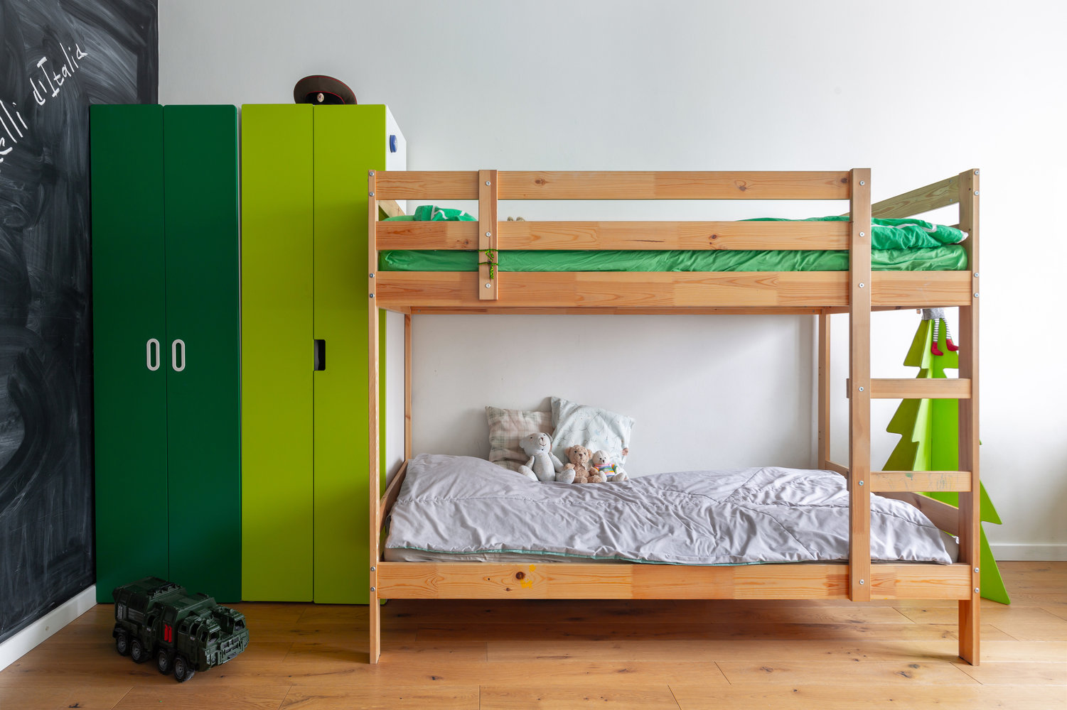 Фотография: Детская в стиле Скандинавский, Эклектика, Квартира, Белый, Проект недели, Зеленый, Желтый, Серый, Бирюзовый, Эко, 3 комнаты, 60-90 метров – фото на INMYROOM Фотография: Детская в стиле Скандинавский, Эклектика, Квартира, Белый, Проект недели, Зеленый, Желтый, Серый, Бирюзовый, Эко, 3 комнаты, 60-90 метров – фото на INMYROOM