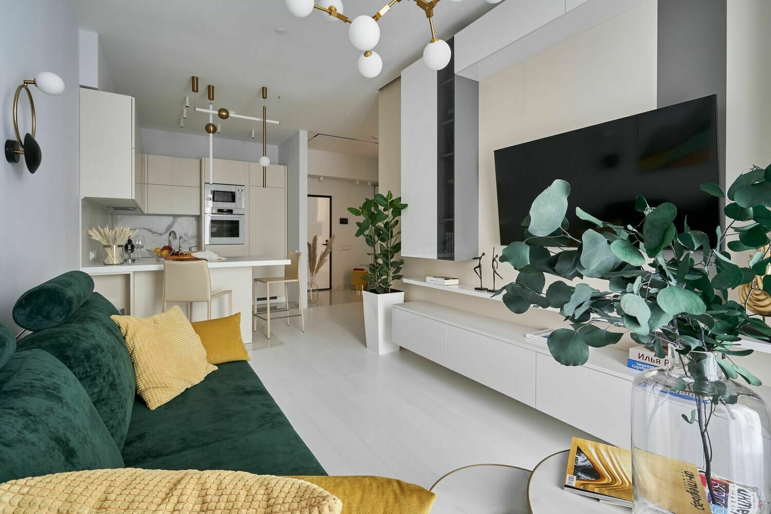 Фотография: Гостиная в стиле Современный, – фото на INMYROOM