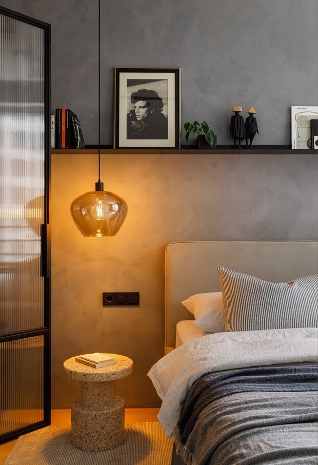 Фотография: Спальня в стиле Современный, Минимализм, Лофт, Квартира, Проект недели, Москва, Монолитный дом, 2 комнаты, 40-60 метров, DSGN HUB – фото на INMYROOM