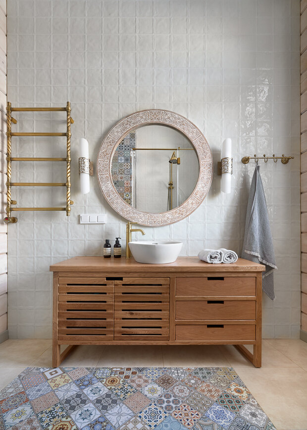 Фотография: Ванная в стиле Прованс и Кантри, Восточный, Эклектика, Эко, Дом, Проект недели, Дом и дача, Московская область, Ирина Васильева, 4 и больше, Более 90 метров, Александра Лепина, студия SVETLITSA – фото на INMYROOM