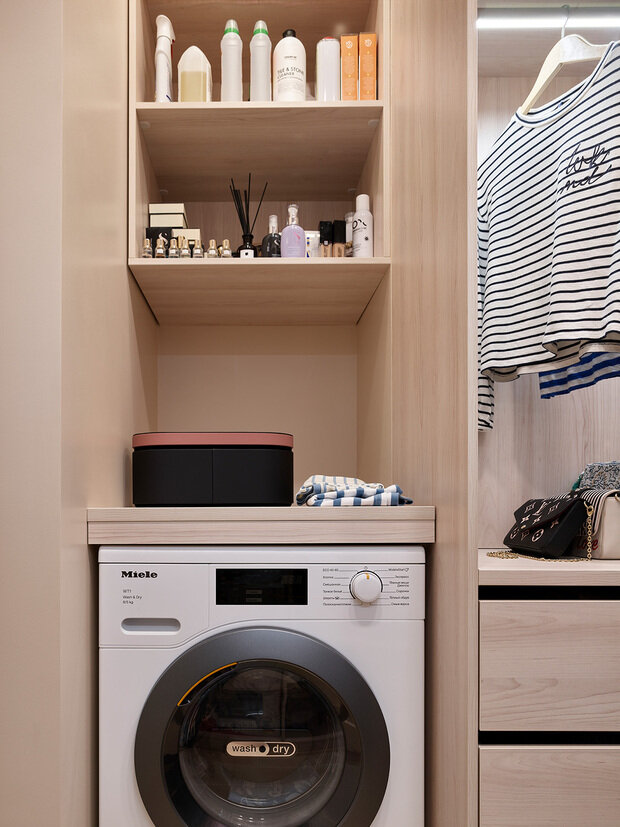 Фотография: Гардеробная в стиле Современный, Малогабаритная квартира, Квартира, Проект дня, Москва, Одинцово, Кирпичный дом, 2 комнаты, 40-60 метров, Марина Жеренко – фото на INMYROOM