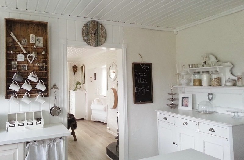 Фотография: Кухня и столовая в стиле Прованс и Кантри, Скандинавский, Декор интерьера, Дом, Дома и квартиры, Проект недели – фото на INMYROOM