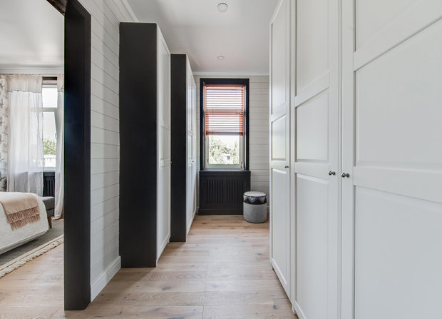 Фотография: Прихожая в стиле Скандинавский, Дом, Проект недели, Дача, Дом и дача, Московская область, 4 и больше, Более 90 метров, Ксения Налетова – фото на INMYROOM