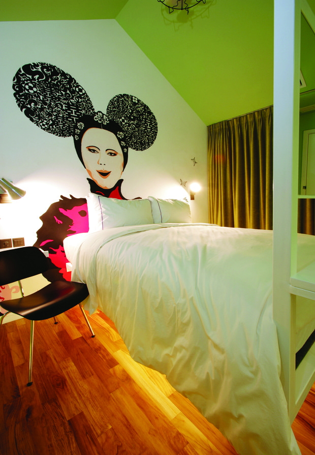 Фотография: Спальня в стиле Современный, Отель, Гид – фото на INMYROOM